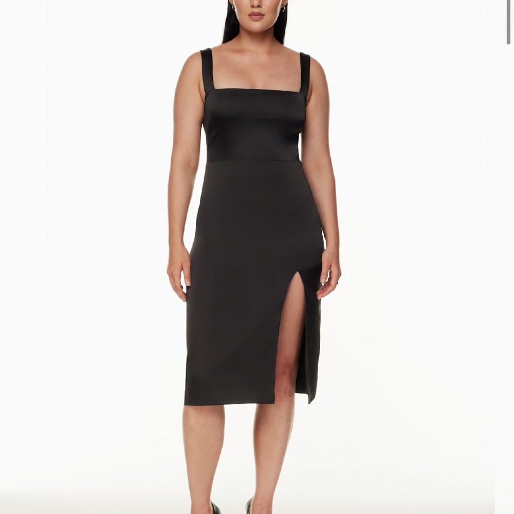 Babaton
'90s Slit Midi Dress